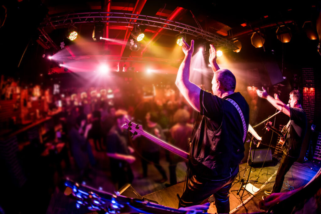 If bands and event promoters organise a concert together